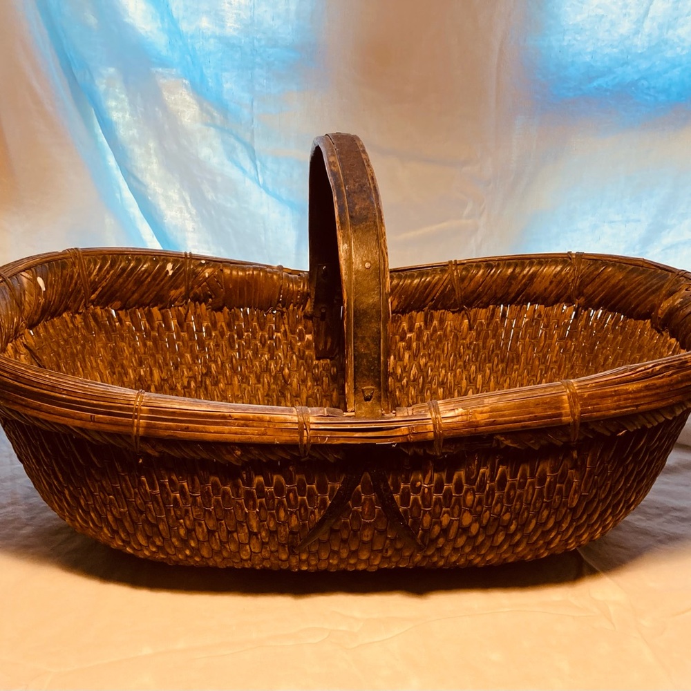 Antique French 19th century gathering basket   Woven willow curved wood handle